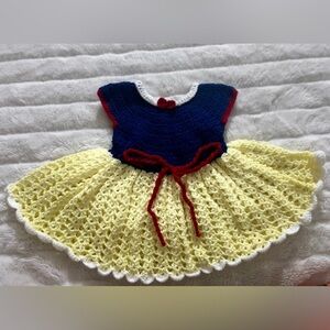 Handmade crochet dress, perfect for your little princess!